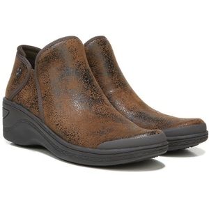 BZees Domino Boot Whiskey Brown